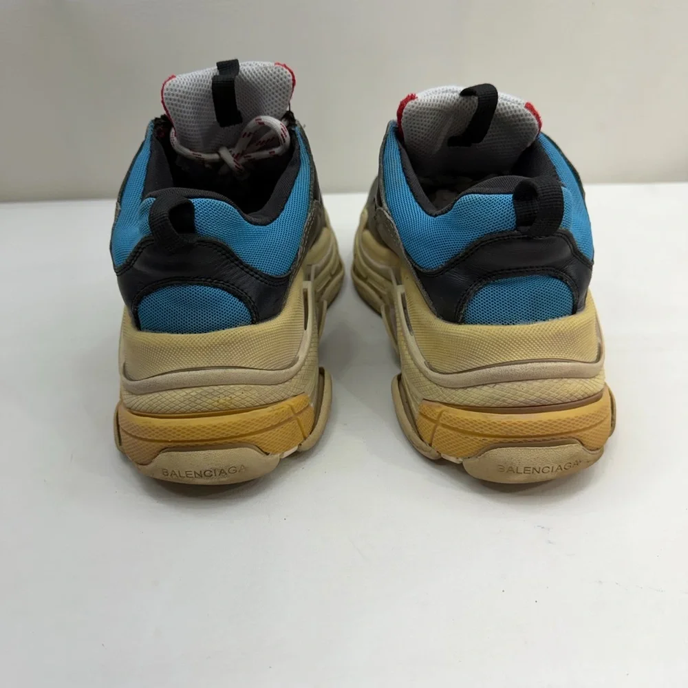 Balenciaga sneakers - Picture 3 of 9